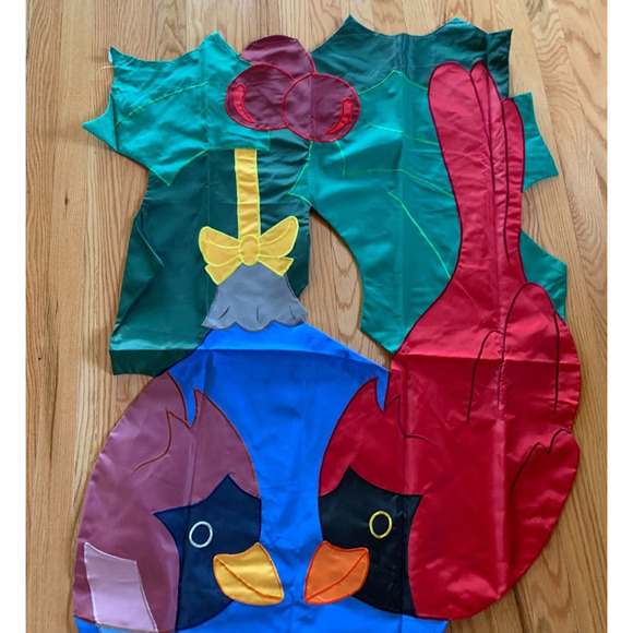 NCE Cardinals Blue Christmas Bulb 31"x45" Hanging Flag 2002 Vintage - Picture 4 of 6